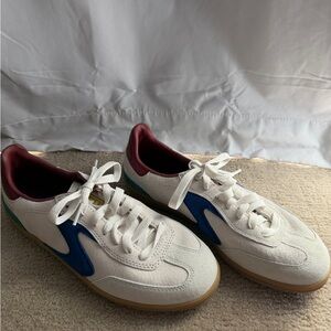 Sketchers limited edition court & classics size 6-beige, maroon, blue and green